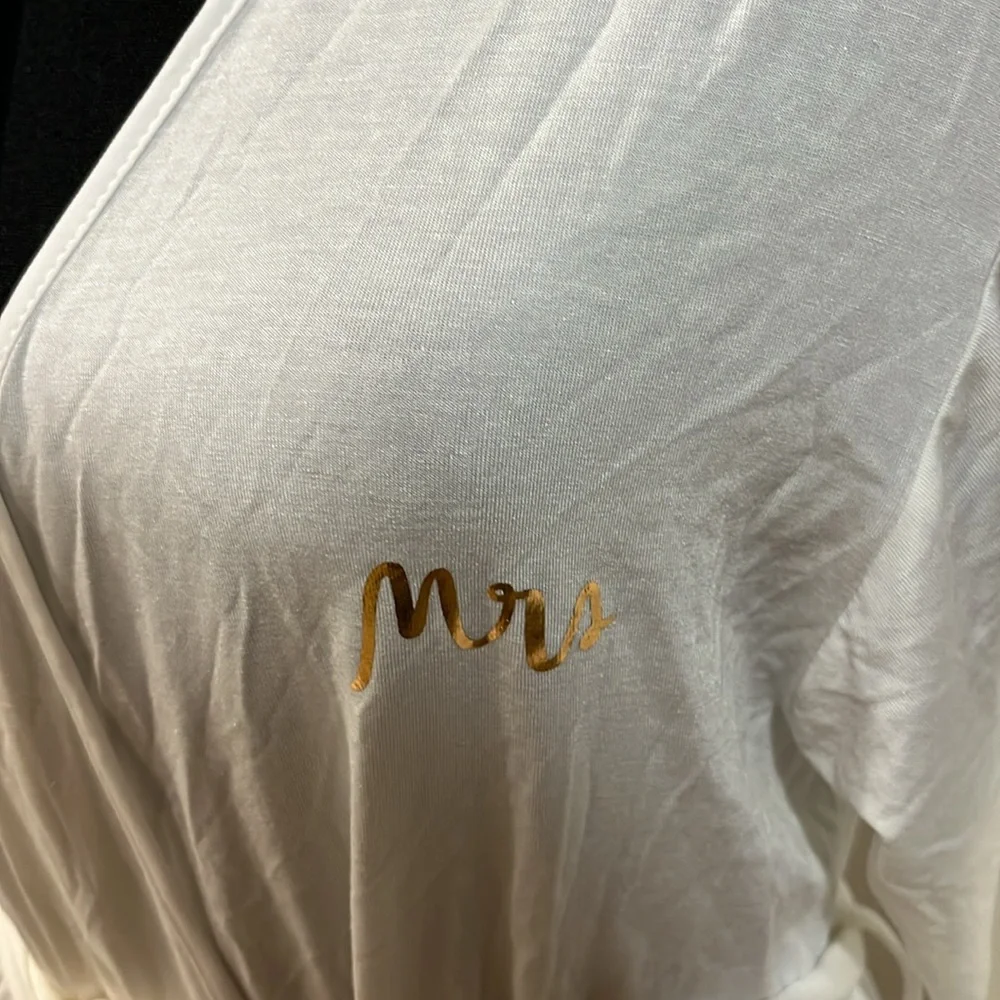 Kate Spade lace trim Mrs robe, size‎ XS/S, NWT
